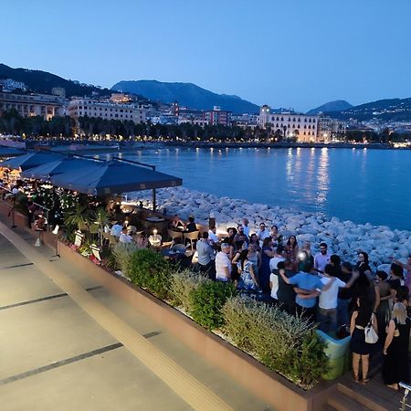 La Suite Del Corso Salerno Exterior photo